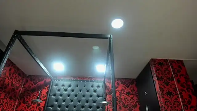 JAYLEN BDSM online show from November 8, 1:00 pm