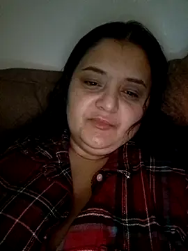 Snapshot of sarahhh1987 chatting on January 6, 6:22 pm sarahhh1987 online show from January 6, 6:22 pm