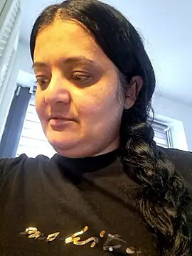 Snapshot of sarahhh1987 chatting on January 11, 10:20 am sarahhh1987 online show from January 11, 10:20 am