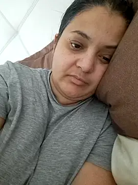 Snapshot of sarahhh1987 chatting on February 9, 6:50 am sarahhh1987 online show from February 9, 6:50 am