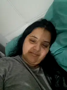 Snapshot of sarahhh1987 chatting on February 25, 6:17 pm sarahhh1987 online show from February 25, 6:17 pm