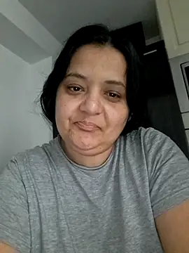 Snapshot of sarahhh1987 chatting on March 1, 8:49 am sarahhh1987 online show from March 1, 8:49 am