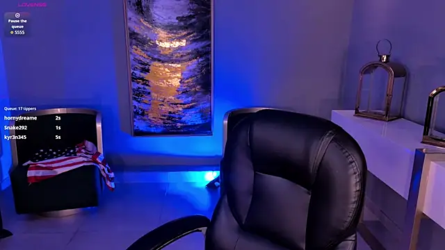 Snapshot of HannaConnor_ chatting on July 4, 1:39 pm HannaConnor online show from July 4, 1:39 pm