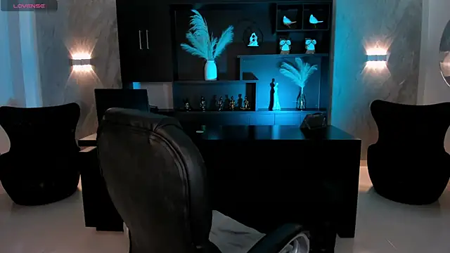 Snapshot of ViolettHansson chatting on October 3, 6:27 pm ViolettHansson online show from October 3, 6:27 pm