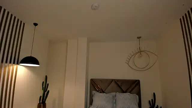 AliceHarper  online show from December 3, 6:28 pm