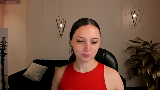 Snapshot of AliceHarper_ chatting on May 14, 6:26 pm AliceHarper online show from May 14, 6:26 pm