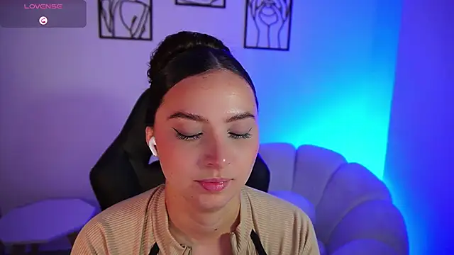 AliceHarper  online show from June 23, 12:41 am