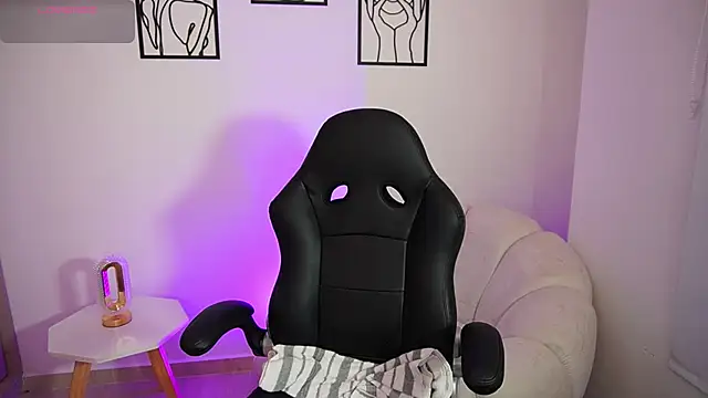 AliceHarper  online show from July 31, 1:49 am