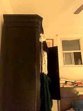 holyeroticss online show from November 12, 12:33 am