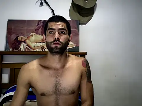 Snapshot of hideonbush051 chatting on October 14, 12:55 am hideonbush051 online show from October 14, 12:55 am