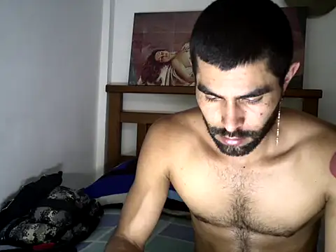 Snapshot of hideonbush051 chatting on October 18, 4:41 pm hideonbush051 online show from October 18, 4:41 pm