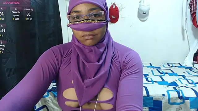 Aaliyah brown online show from November 13, 3:55 pm