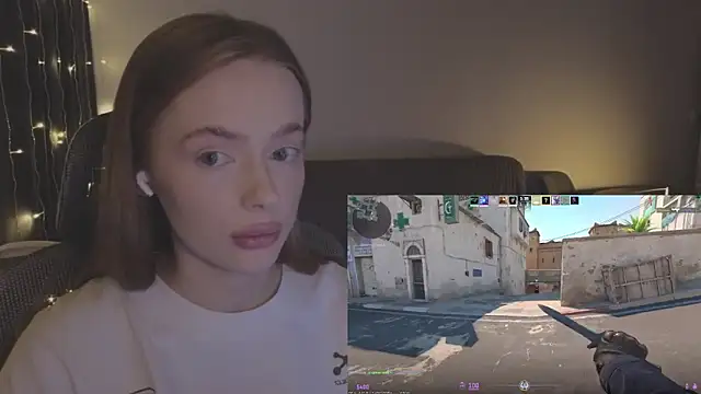 Snapshot of _MayShy_ chatting on February 16, 9:49 am MayShy online show from February 16, 9:49 am