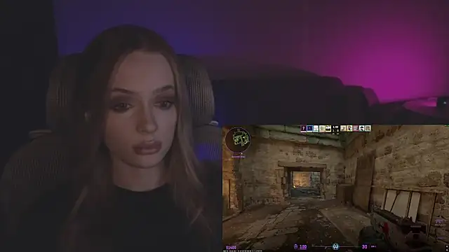 Snapshot of _MayShy_ chatting on March 4, 10:16 pm MayShy online show from March 4, 10:16 pm