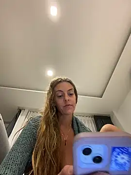 Snapshot of jungleangel chatting on November 14, 3:22 pm jungleangel online show from November 14, 3:22 pm