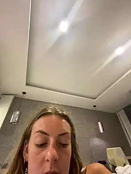 Snapshot of jungleangel chatting on November 18, 5:39 pm jungleangel online show from November 18, 5:39 pm