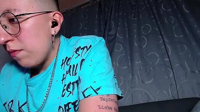 Sexyboy 666 online show from November 26, 12:44 am