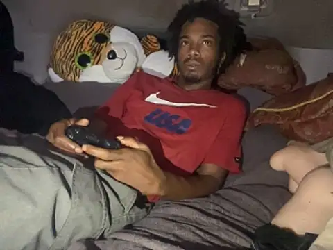 Snapshot of SlimeCrownzOut5 chatting on November 23, 5:07 am SlimeCrownzOut5 online show from November 23, 5:07 am