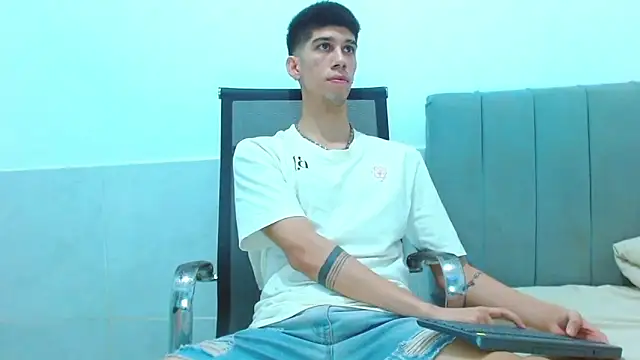 jhony-sex online show from February 25, 1:04 am