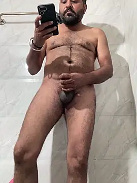 Snapshot of Daddy_inurhouse chatting on July 2, 5:46 am Daddy inurhouse online show from July 2, 5:46 am