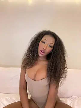 Snapshot of princesslola666 chatting on January 12, 3:07 am princesslola666 online show from January 12, 3:07 am