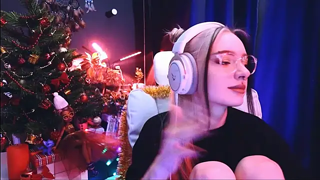 Avi Nile online show from December 16, 2:04 am