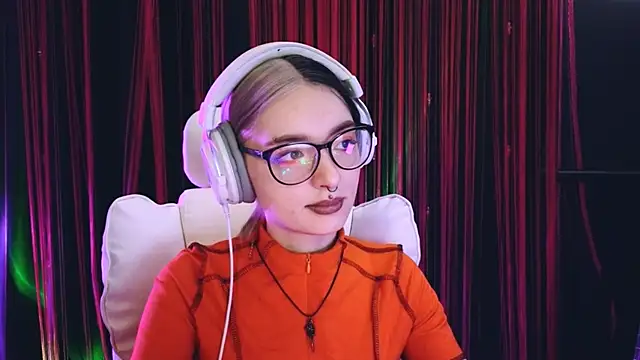 Avi Nile online show from March 18, 1:43 am