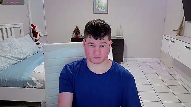 Lorenzo hernandez online show from December 2, 1:33 am