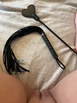 Snapshot of Leanaa_Jolly chatting on February 12, 3:27 pm Leanaa Jolly online show from February 12, 3:27 pm