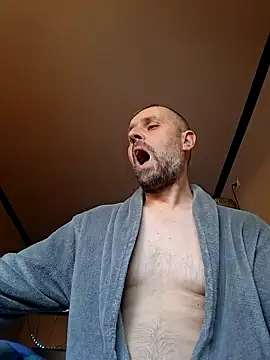 Snapshot of Huncutkuki chatting on January 18, 11:47 am Huncutkuki online show from January 18, 11:47 am