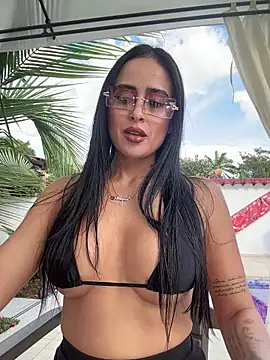 Snapshot of Alexandra_duque chatting on November 23, 8:41 pm Alexandra duque online show from November 23, 8:41 pm