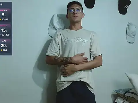 samfox  online show from March 8, 1:04 pm