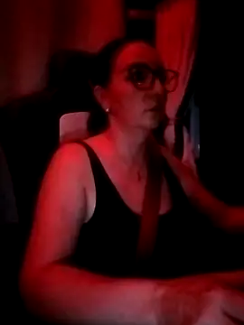 cuplubijoanna online show from December 18, 11:55 pm