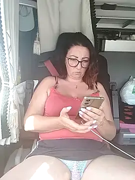 Snapshot of cuplubijoanna chatting on June 6, 9:14 am cuplubijoanna online show from June 6, 9:14 am