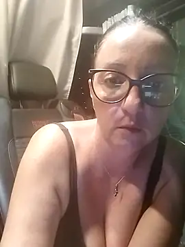 cuplubijoanna online show from July 10, 12:15 am