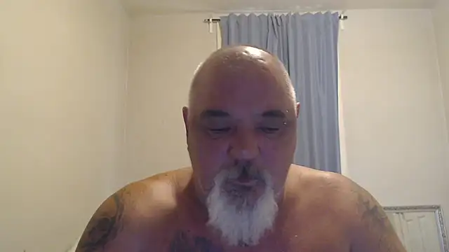Snapshot of Newfiesausage1972 chatting on October 22, 2:50 pm Newfiesausage1972 online show from October 22, 2:50 pm