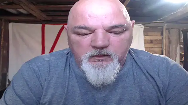 Snapshot of Newfiesausage1972 chatting on May 3, 4:57 pm Newfiesausage1972 online show from May 3, 4:57 pm