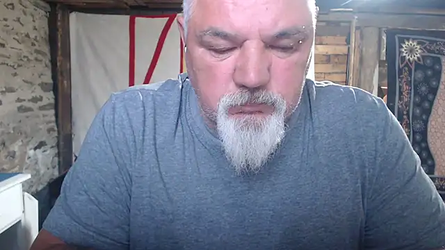 Snapshot of Newfiesausage1972 chatting on June 21, 9:17 pm Newfiesausage1972 online show from June 21, 9:17 pm