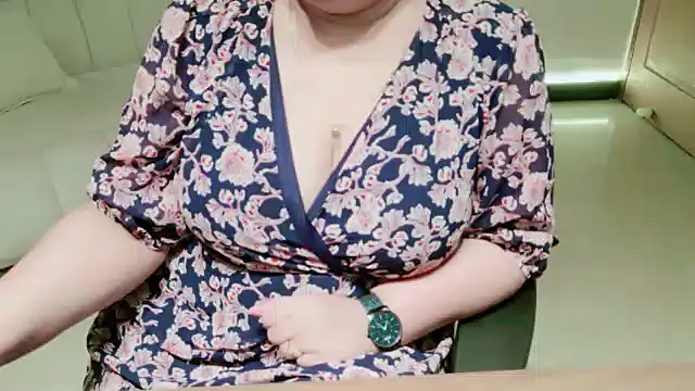 Snapshot of Gracefulgoddess chatting on March 4, 1:50 pm Gracefulgoddess online show from March 4, 1:50 pm