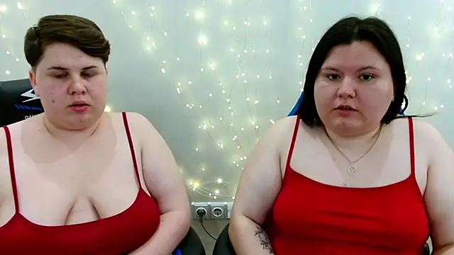 BeckyAndHellen online show from June 3, 7:08 pm
