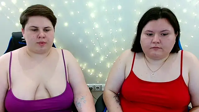 BeckyAndHellen online show from July 22, 10:29 am
