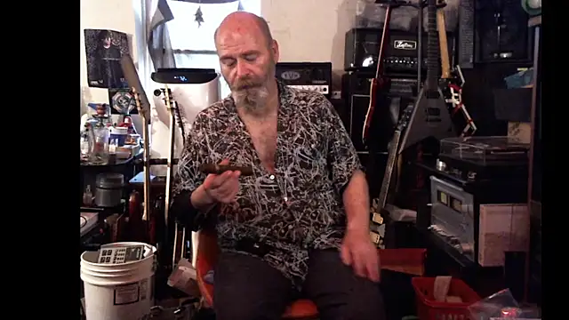 Snapshot of SirGarMack chatting on April 13, 4:12 pm SirGarMack online show from April 13, 4:12 pm