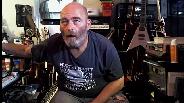 Snapshot of SirGarMack chatting on July 6, 4:31 pm SirGarMack online show from July 6, 4:31 pm