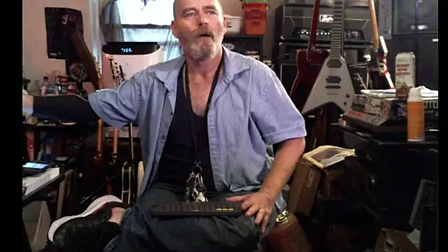 Snapshot of SirGarMack chatting on July 15, 4:56 pm SirGarMack online show from July 15, 4:56 pm
