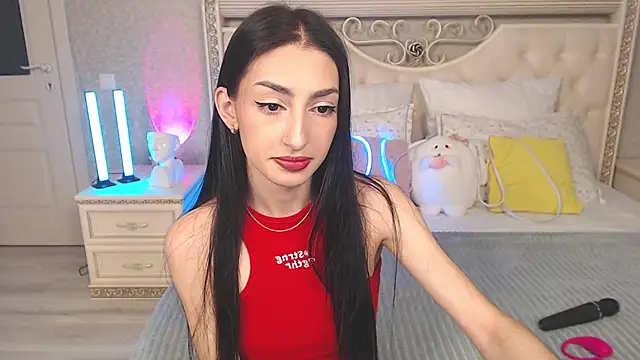 Lina Robbins online show from June 1, 9:38 pm