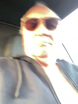 biggandybig online show from March 8, 3:56 pm