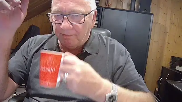 biggandybig online show from October 31, 3:40 am