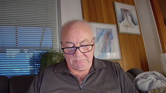 biggandybig online show from November 24, 3:34 pm