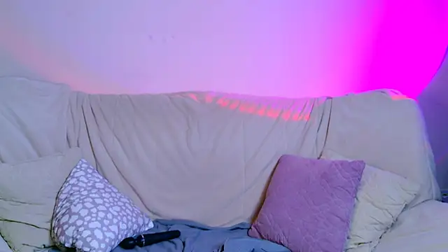Snapshot of Celine_Dionn chatting on May 23, 4:39 am Celine Dionn online show from May 23, 4:39 am