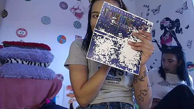 Yaumiko online show from January 31, 9:37 pm